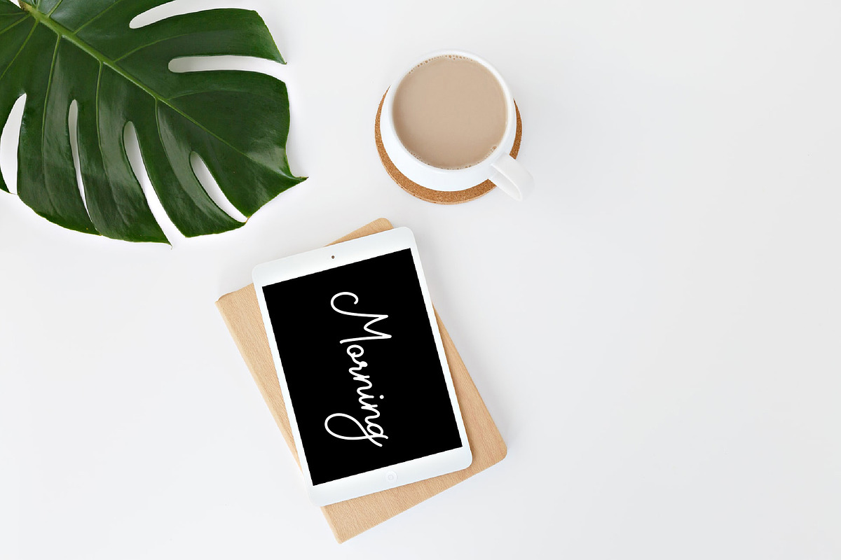 Gemblo Calligraphy Monoline Font preview 2