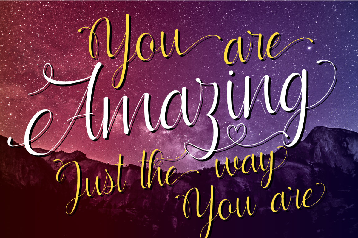 Ladylove Script Typeface preview 6