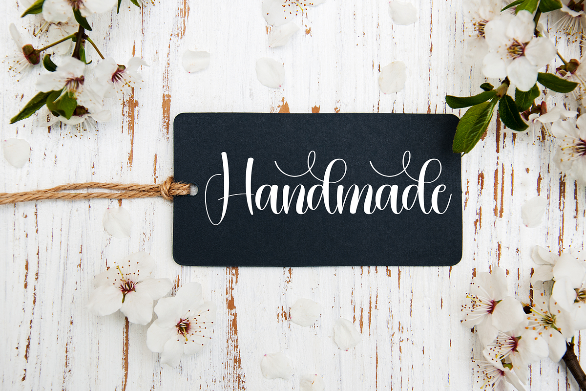 Messybun | Script Font, a Handwritten Font by Scratchones (Photo 5 of 9)