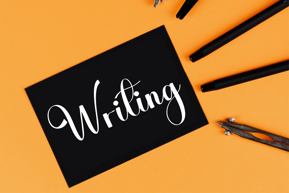 Spooky Halloween, a Handwritten Font by FreshTypeINK (Photo 3 of 8)