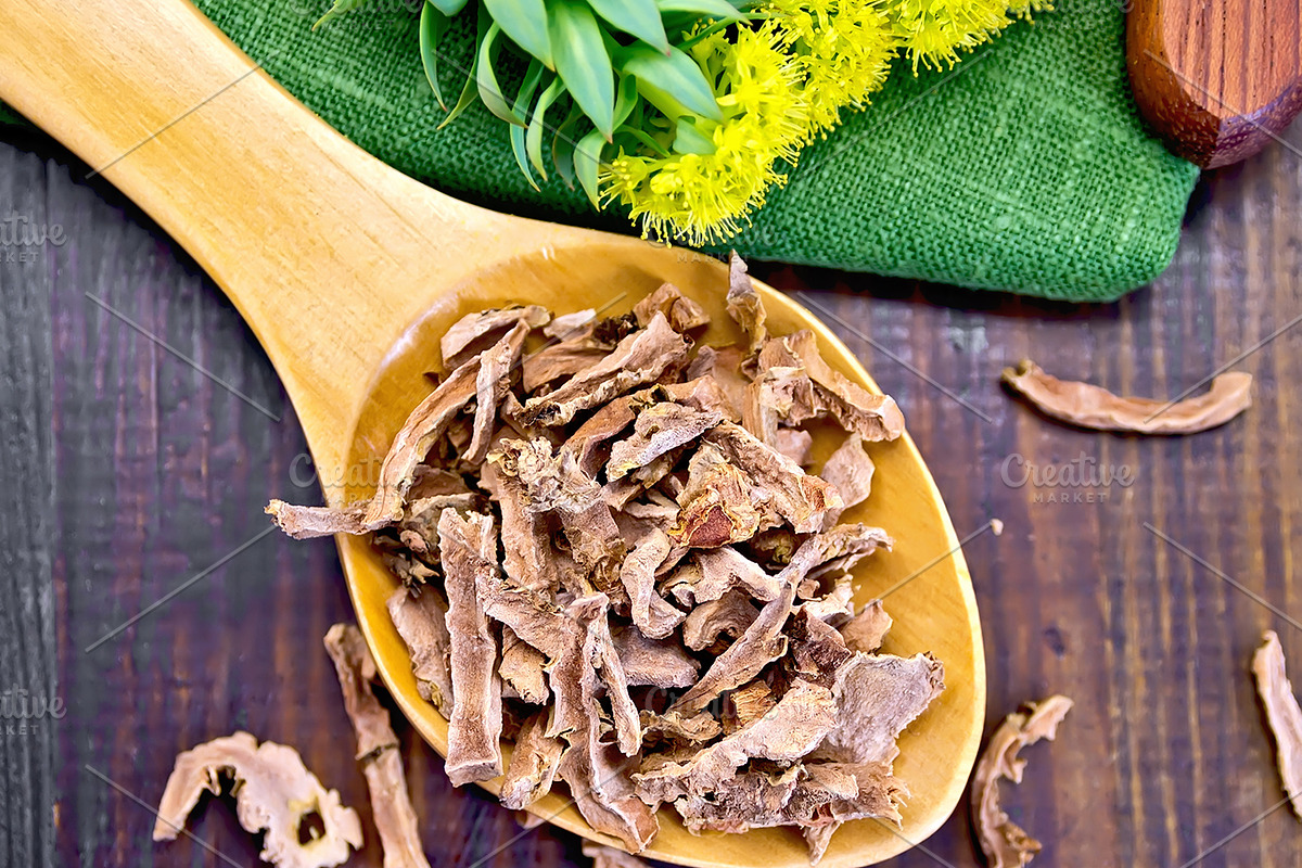 Root dry of Rhodiola rosea in spoon, a Food & Drink Photo by rezkrr (Photo 3 of 5)