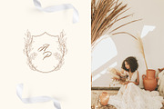 Birth-Flowers. Trendy Plants, Logos, a Seasonal Illustration by Designwork (Thumbnail 13 of 21)