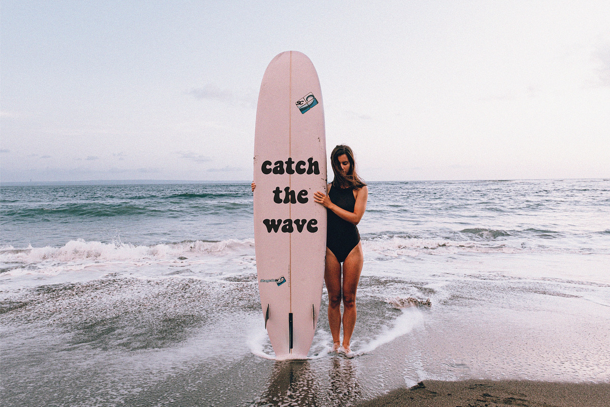 Surfwave | Handwritten font, a Script Font by JuliaVolkova (Photo 11 of 13)