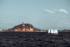 Sailboats and offshore oil rig, a Sports & Recreation Photo by SkyNext