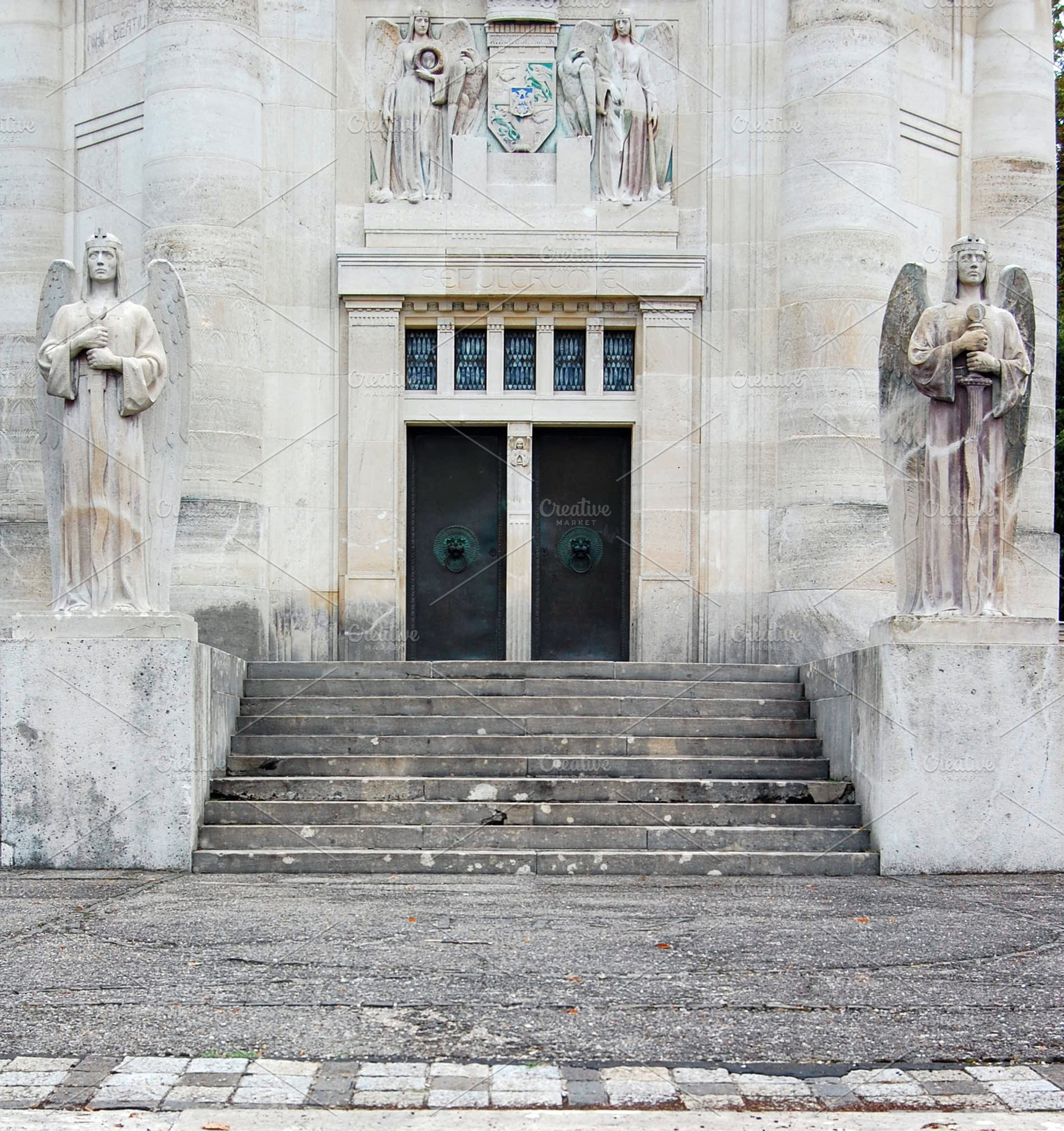 Andrássy Mausoleum, an Architecture Photo by rebekka_ivacson