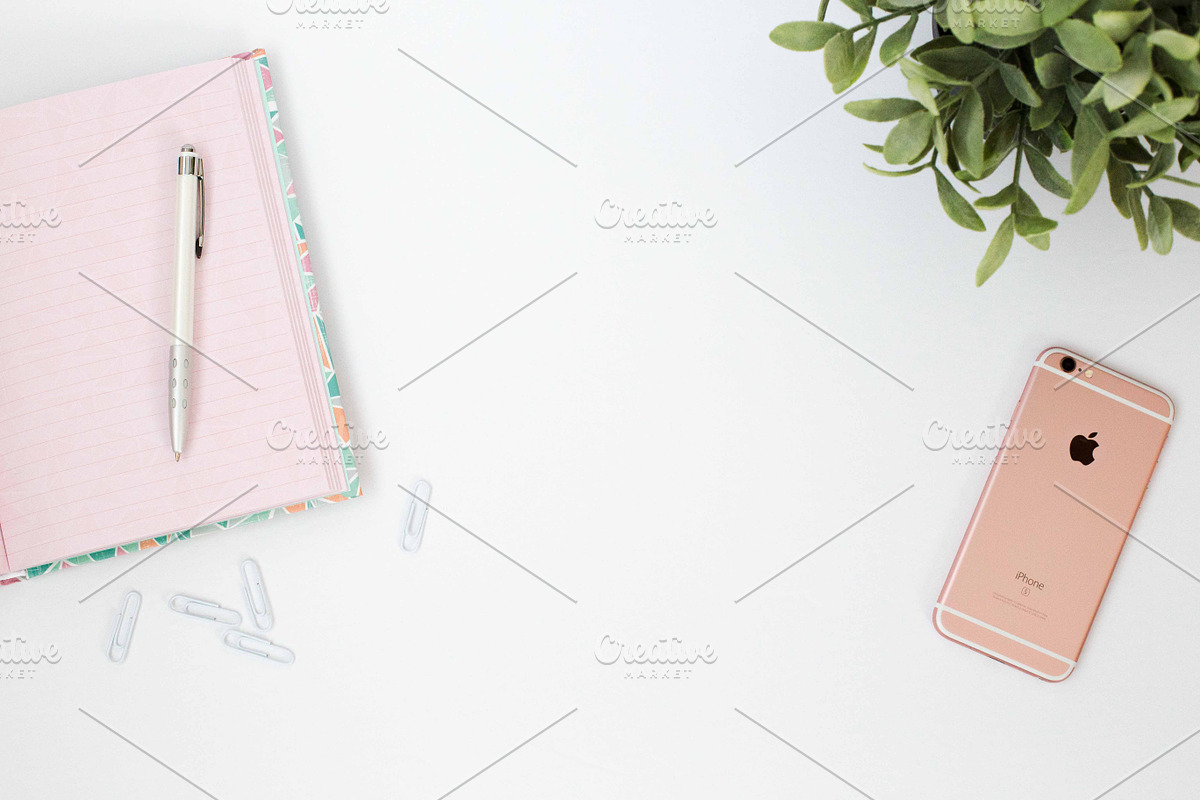 Mint & Pink Styled Stock Photos, a Business Photo by Pixels & Design (Photo 2 of 8)