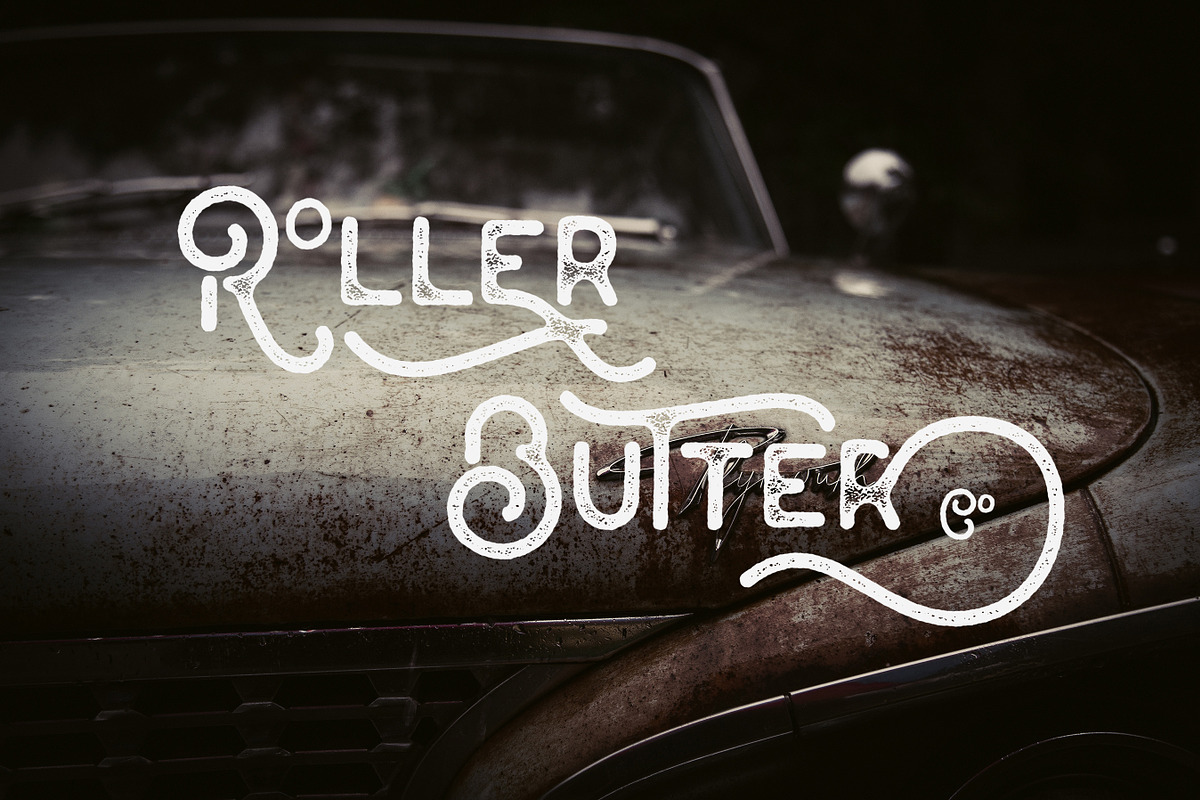 Moabhoers Typeface, a Font by Swistblnk Std. (Photo 5 of 8)