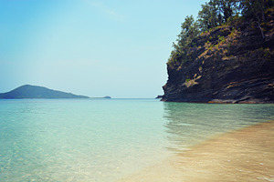 Secret Island Bay