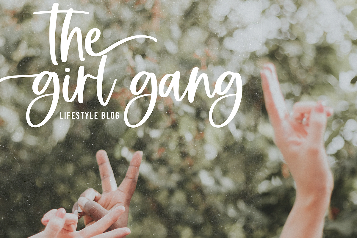 Delightful | Modern Script Font, a Script Font by KA Designs (Photo 8 of 13)