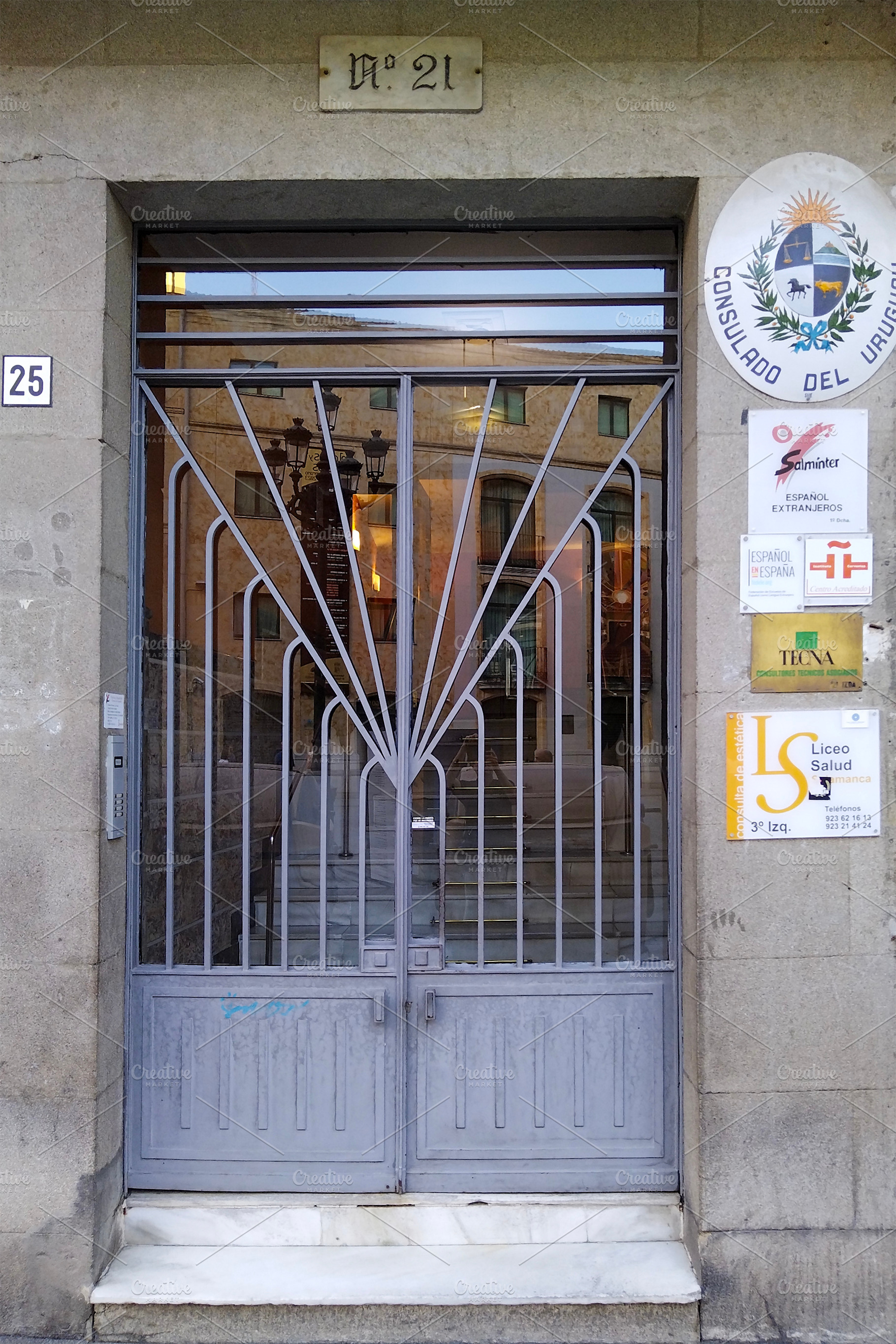 Entrance to the uruguayan consulate, salamanca, spain, an Architecture Photo by DanFLCreativo