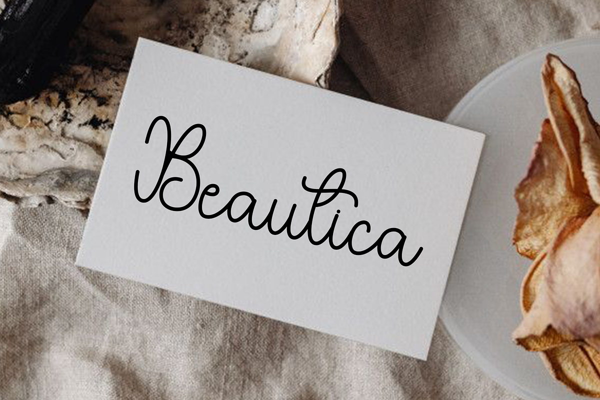 Mandala, a Handwritten Font by InermediaSTUDIO (Photo 6 of 8)