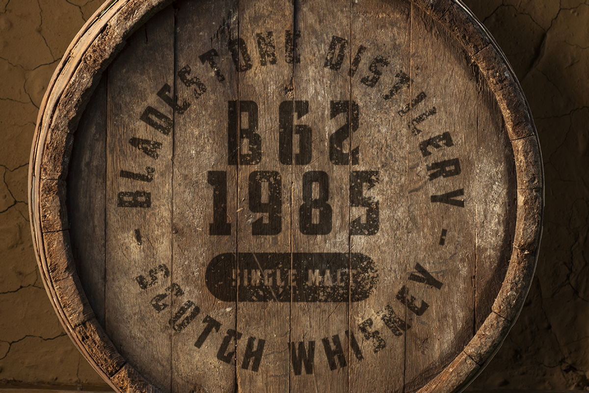 Broscoi - Vintage Font Family preview 8