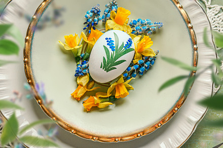 Easter table setting