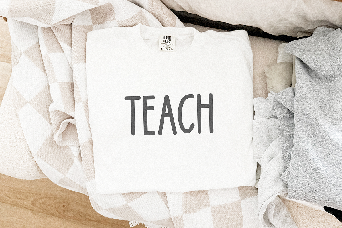 Spring Days | Cute Handwritten Font, a Handwritten Font by KA Designs (Photo 11 of 11)