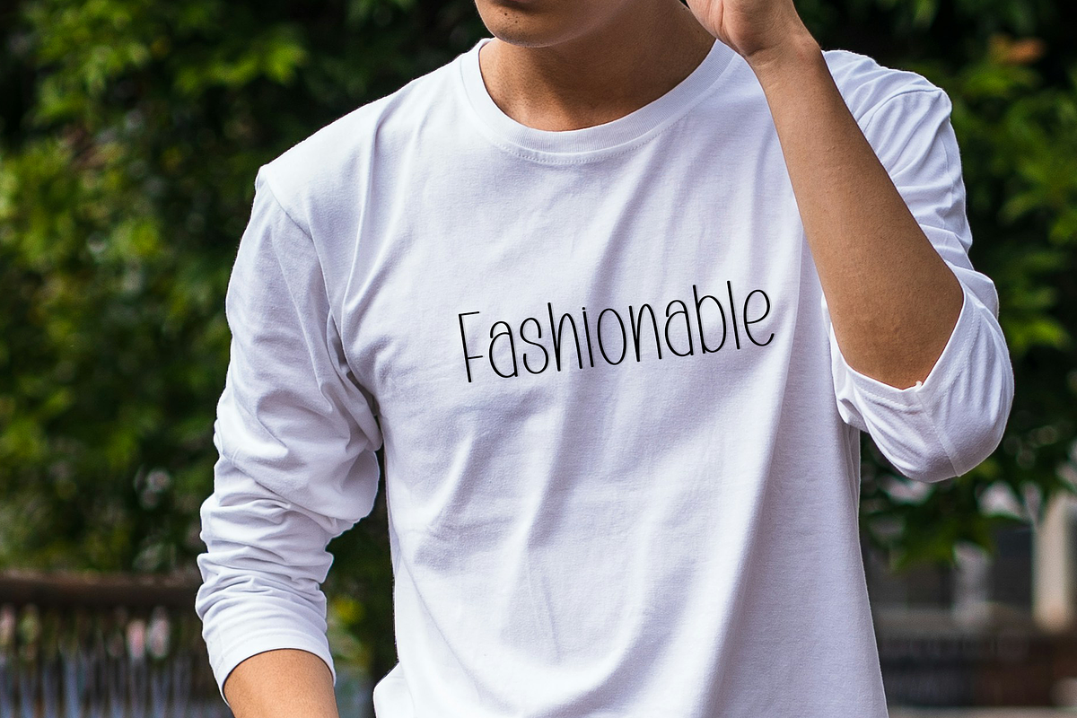 Skydiving, a Sans Serif Font by FreshTypeINK (Photo 4 of 8)