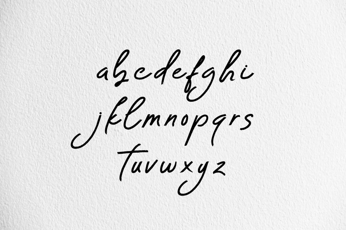 Grace Signature Bursh Signature Font, a Handwritten Font by UICreative (Photo 7 of 13)