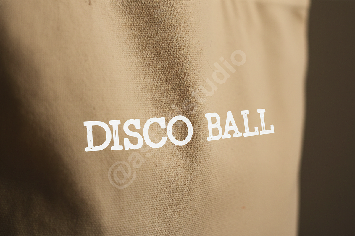 Doci – Elegant Modern Serif Font, a Font by Astuti Studio (Photo 8 of 16)