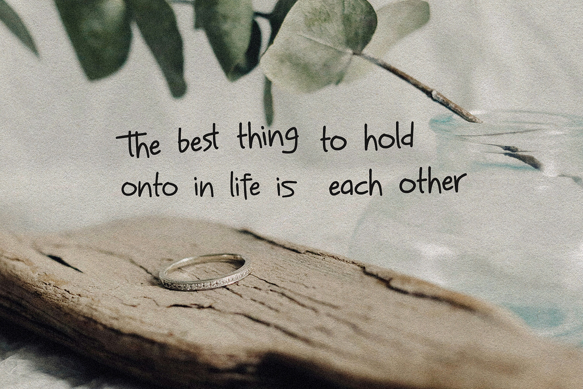Barly Tengho Charming Casual Font, a Handwritten Font by Maulana Creative (Photo 2 of 6)