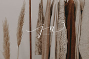 Basteri - Modern Script Font, a Script Font by Kincrev Studio (Thumbnail 4 of 8)