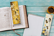 Bee Bookmarks, Printable Bookmark, a Graphic by Watercolor design (Thumbnail 2 of 3)