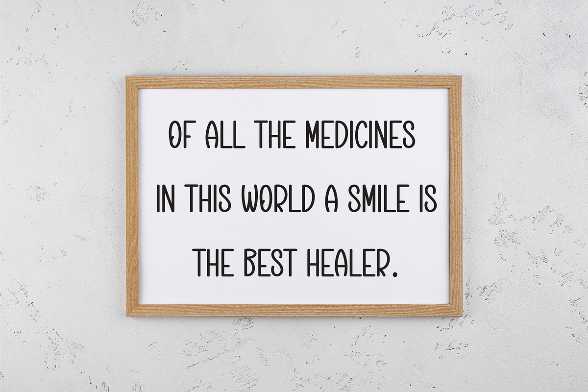 Santa Happines | Script Font, a Script Font by Scratchones (Photo 5 of 8)