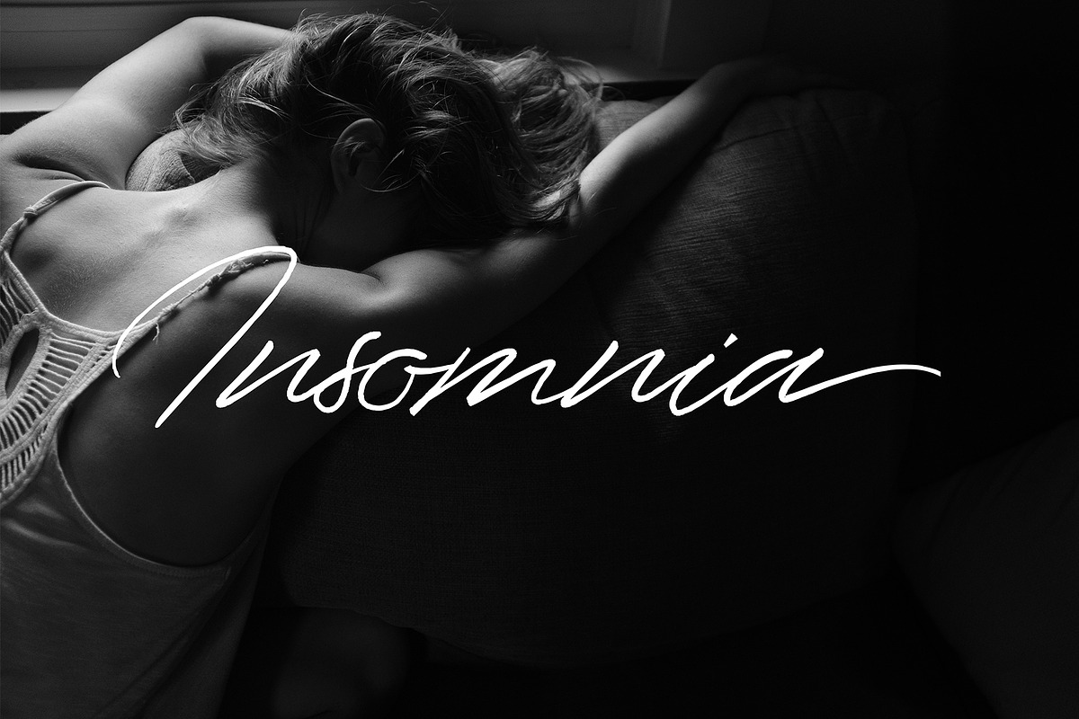 Senja script font, a Script Font by Emyself Design (Photo 4 of 7)