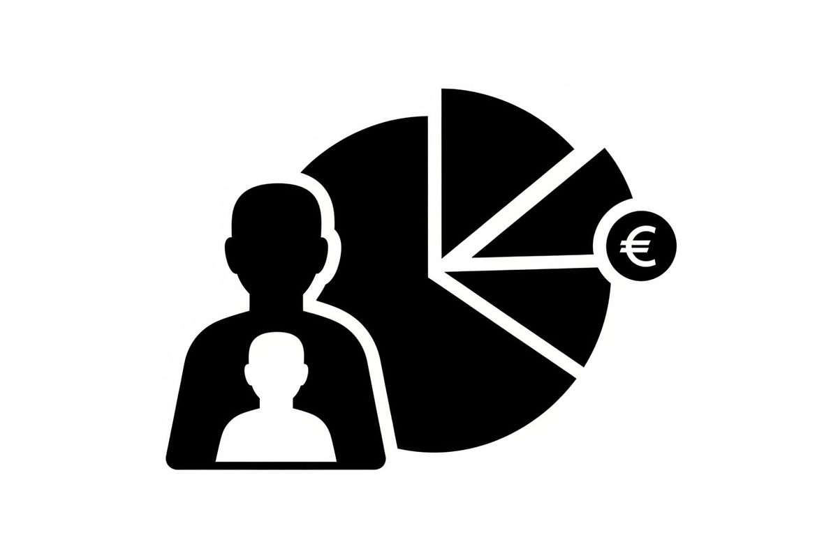Financial Growth Pie Chart Set, a Graphic by hafijul (Photo 11 of 12)