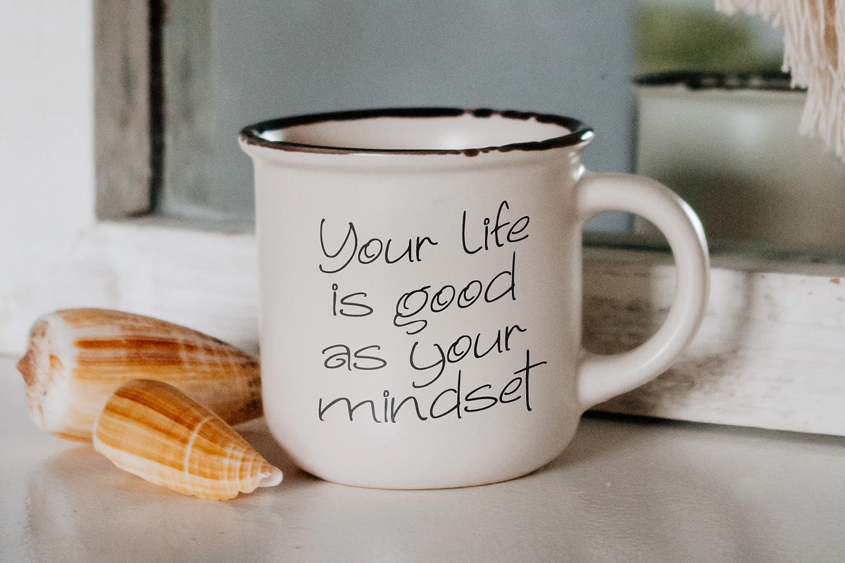 Muffling, a Handwritten Font by yumnatype (Photo 4 of 10)