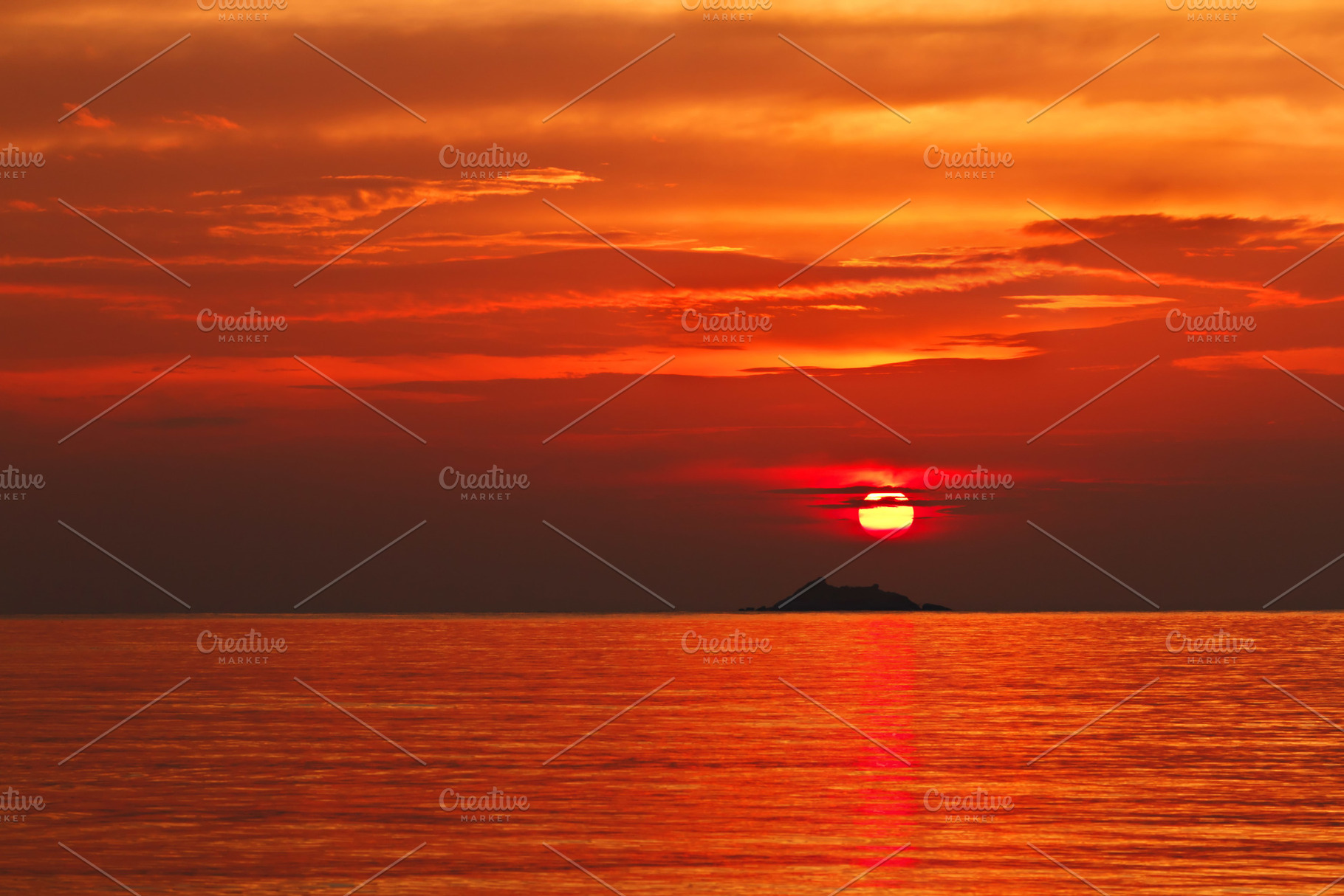 Sunset at the Ko Phangan island, a Photo by saiko3p