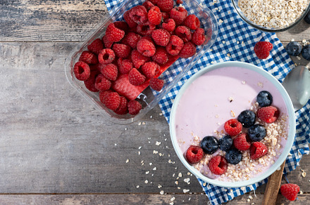 Healthy smoothie bowl with berries