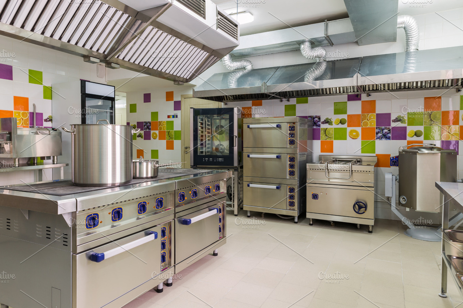 Equipped Kitchenette Containing Tableware Decoration And Table