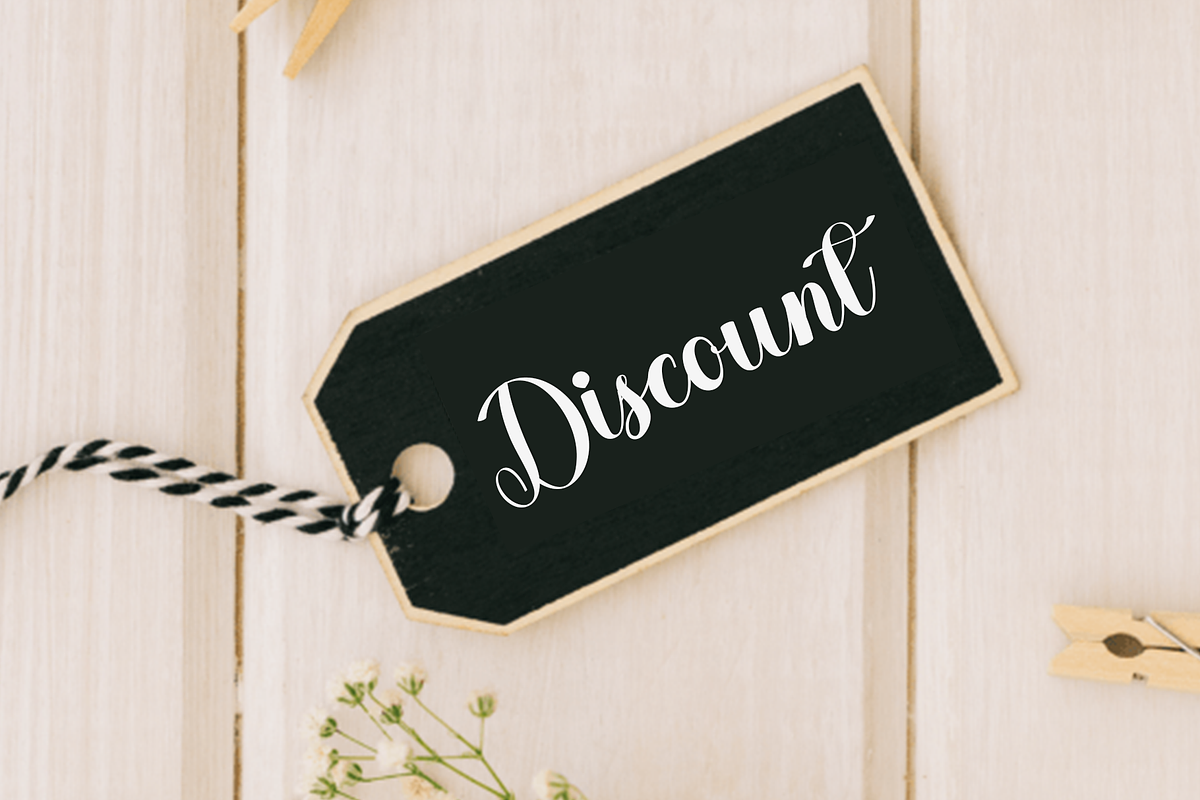 Satuday Holiday, a Handwritten Font by FreshTypeINK (Photo 4 of 8)