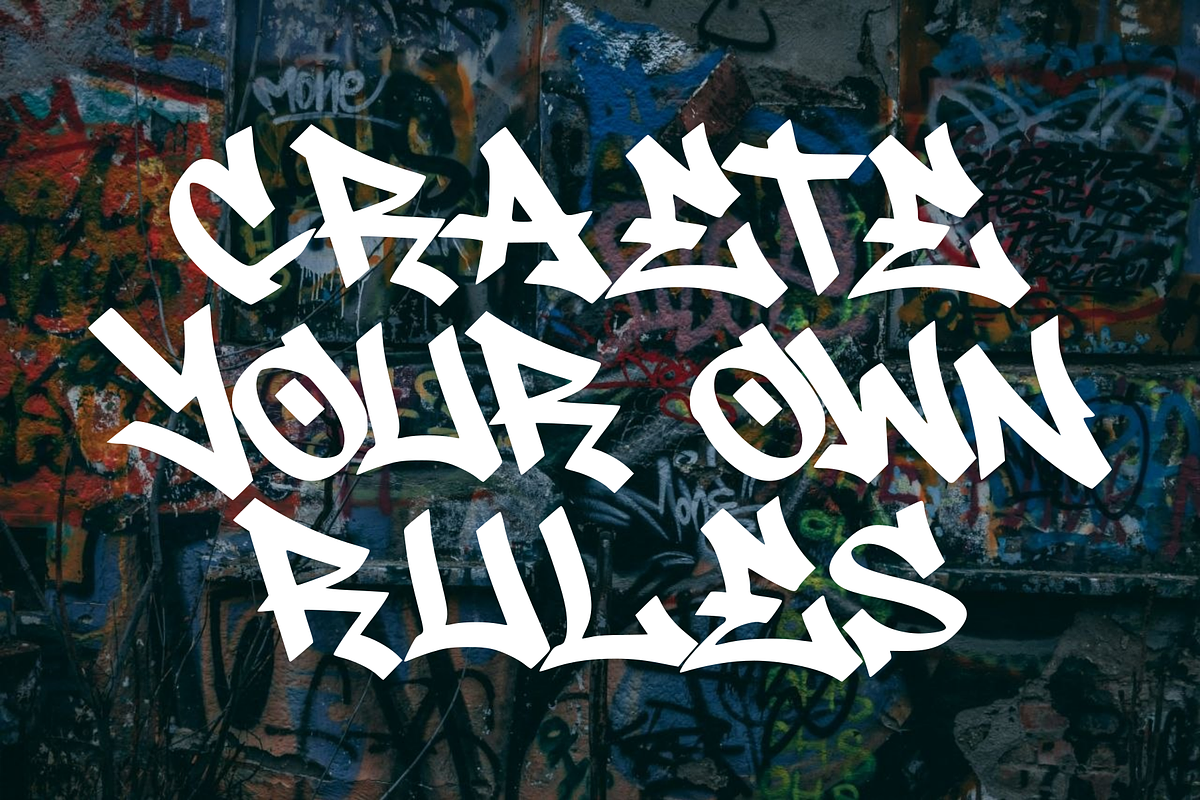 Holisby Dreamic - Graffiti Style, a Handwritten Font by Majelis Art (Photo 2 of 5)