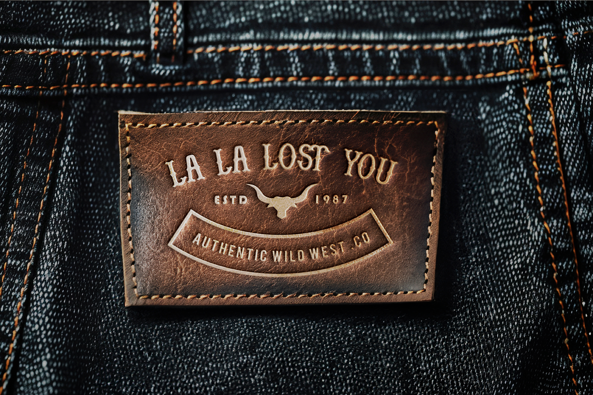 Liantero | Western Style, a Slab Serif Font by Denustudios (Photo 7 of 12)