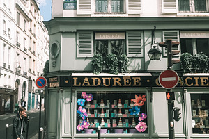 Laduree Paris in Saint Germain