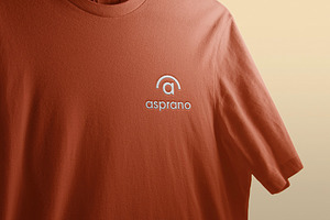 Logo Mockup Perspective T-Shirt