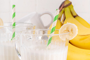 Korean banana uyu, banana flavored non-dairy milk, a Photo by Rimma
