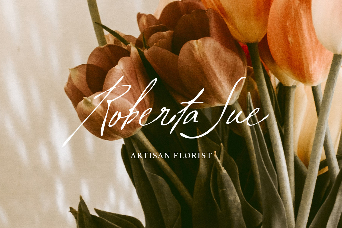 Aesthetic Shine Handwritten Script, a Handwritten Font by Littlehand (Photo 6 of 9)