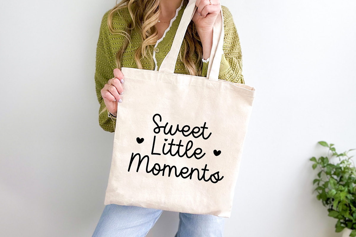Kindred Spirit, a Script Font by Sofia Skoog (Photo 3 of 10)
