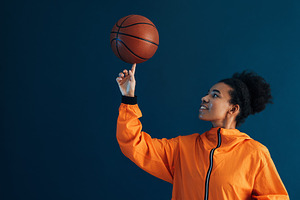 Professional female player, a Sports & Recreation Photo by Artem Varnitsin