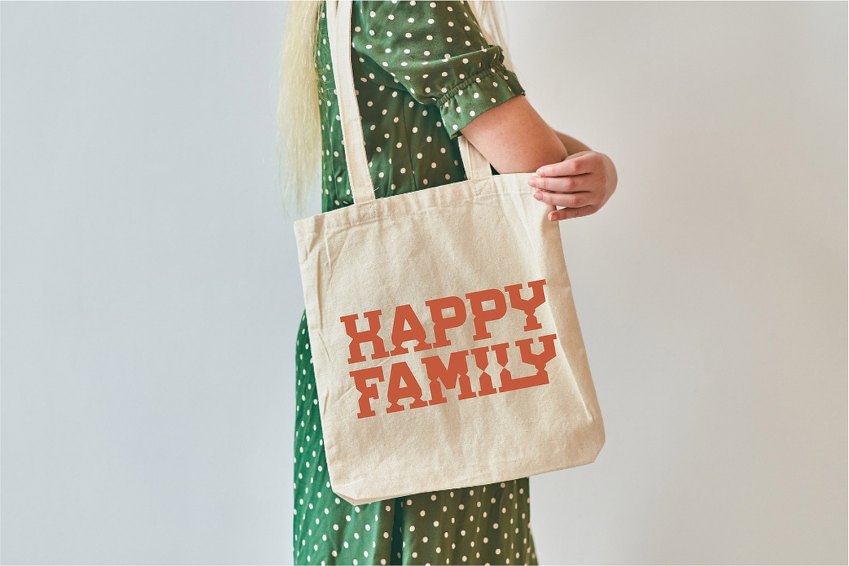Holly Grace - Quirky Display Font, a Slab Serif Font by Pian45 Studio (Photo 8 of 8)