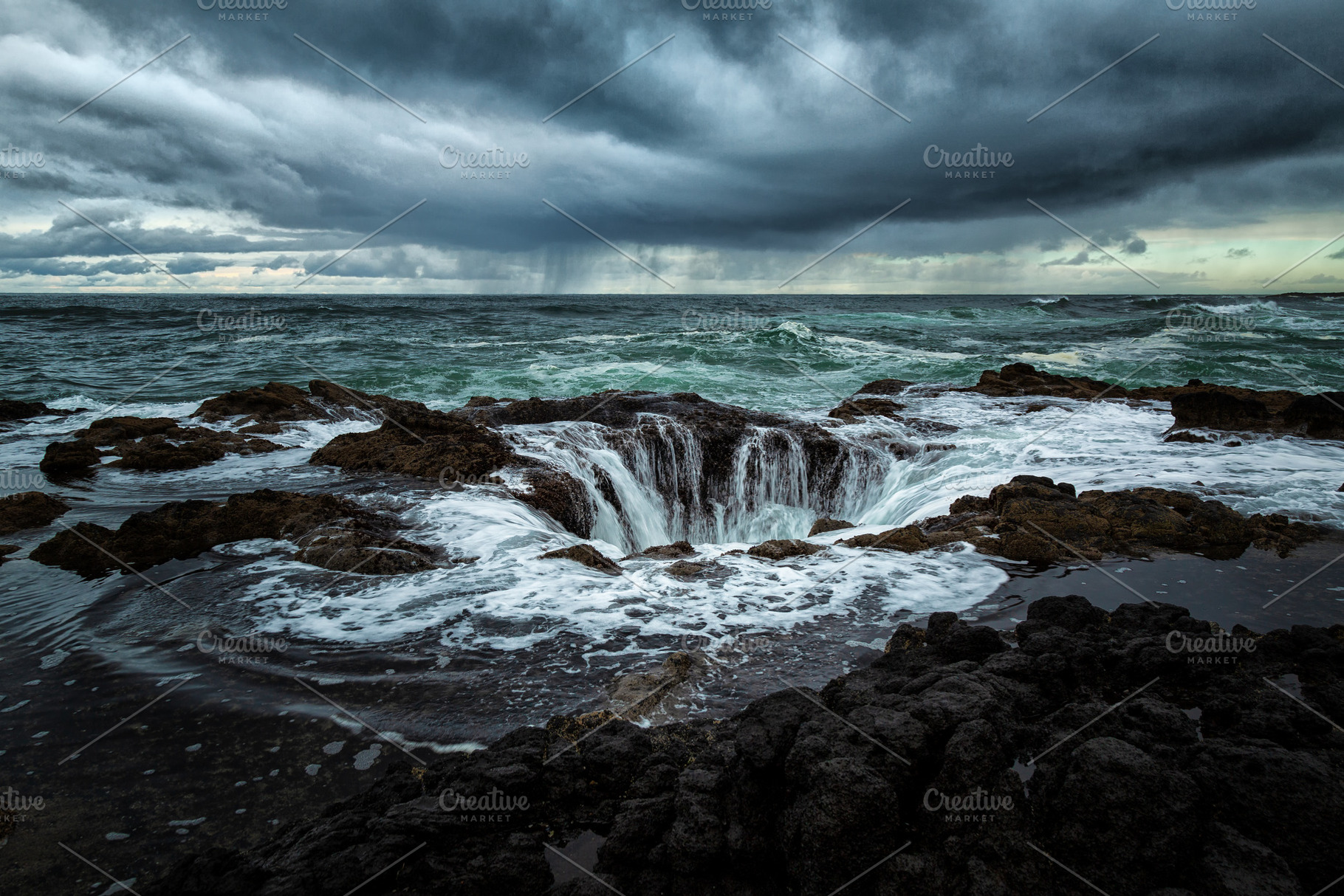Thor's Well, a Nature Photo by Jeff Schwartz Photography