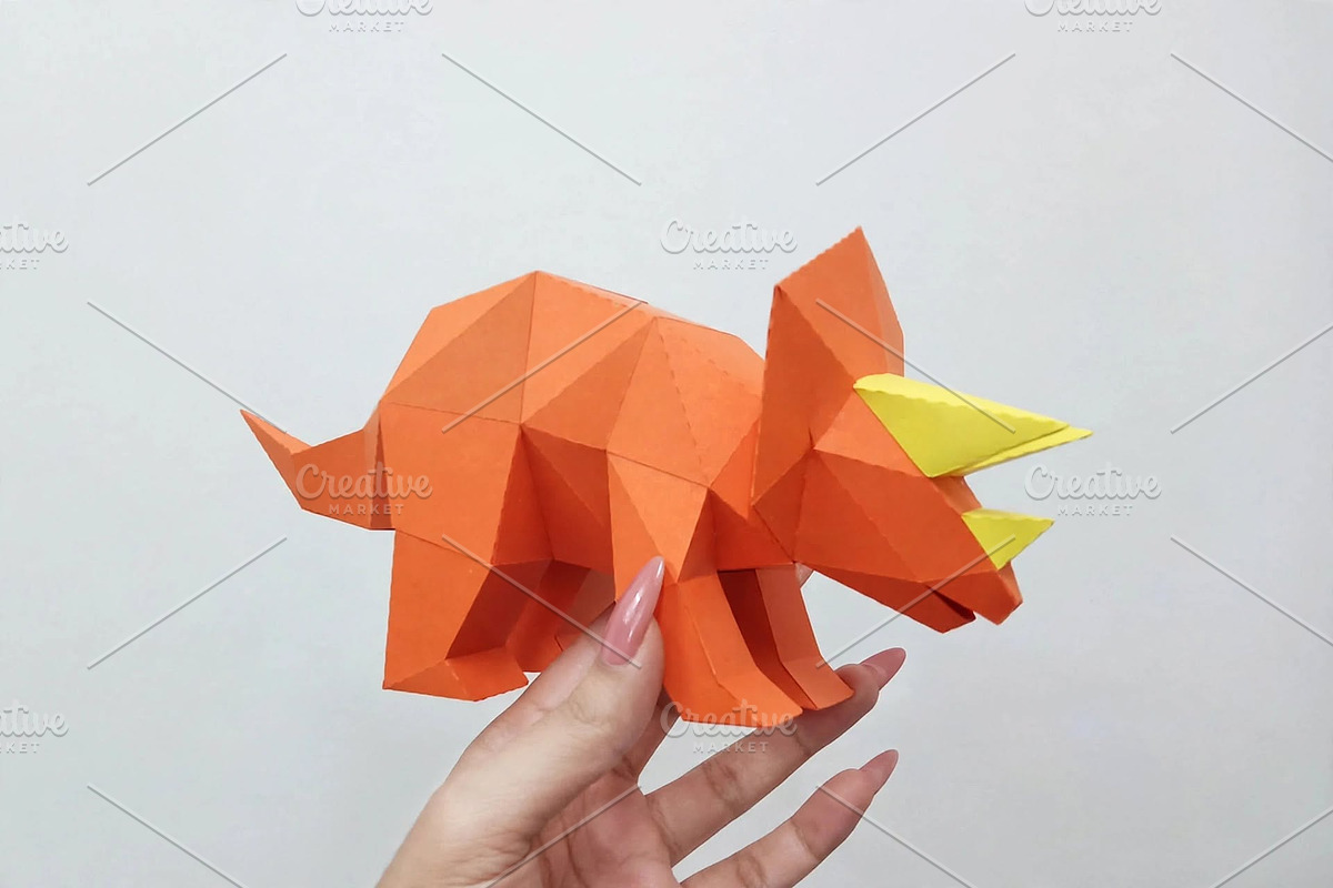 Triceratop sculpture - 3d papercraft, a Card Template by PAPER amaze (Photo 3 of 5)