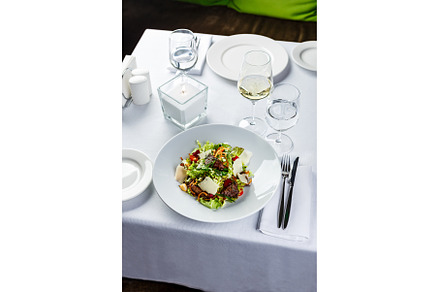 Warm salad with grilled chicken