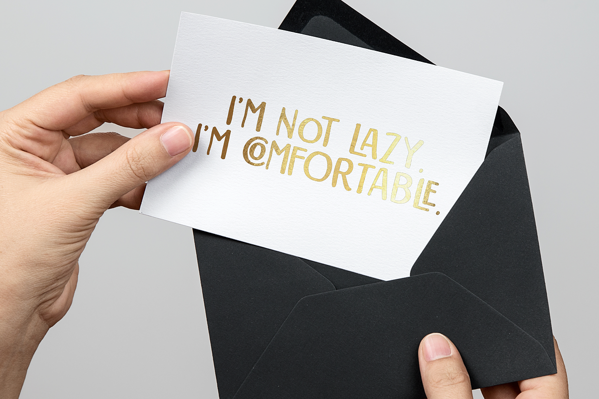 Natural Juice All Caps Font preview 5