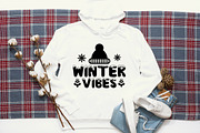 Snowmie - A Cute Winter Display Font, a Font by CraftlabSVG (Thumbnail 4 of 7)