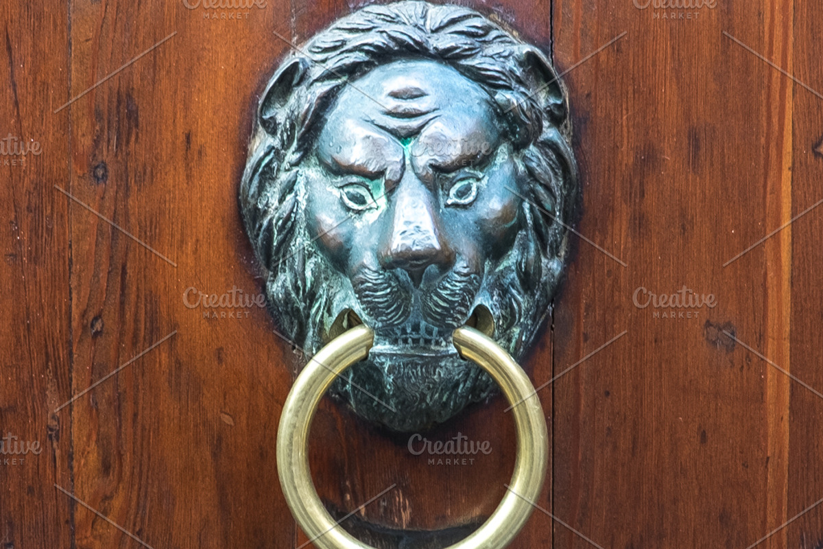 Venice Door Hardware: Hi-Res Images, an Architecture Photo by Deviant (Photo 7 of 10)