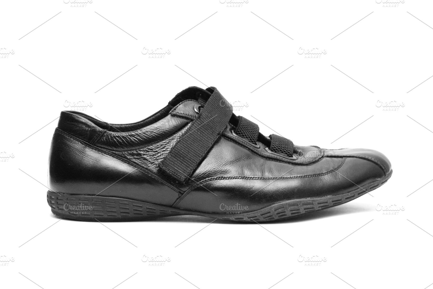 Black shoe isolated, a Photo by saiko3p