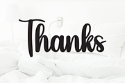 Blanket | Script Font, a Handwritten Font by Scratchones (Thumbnail 8 of 8)