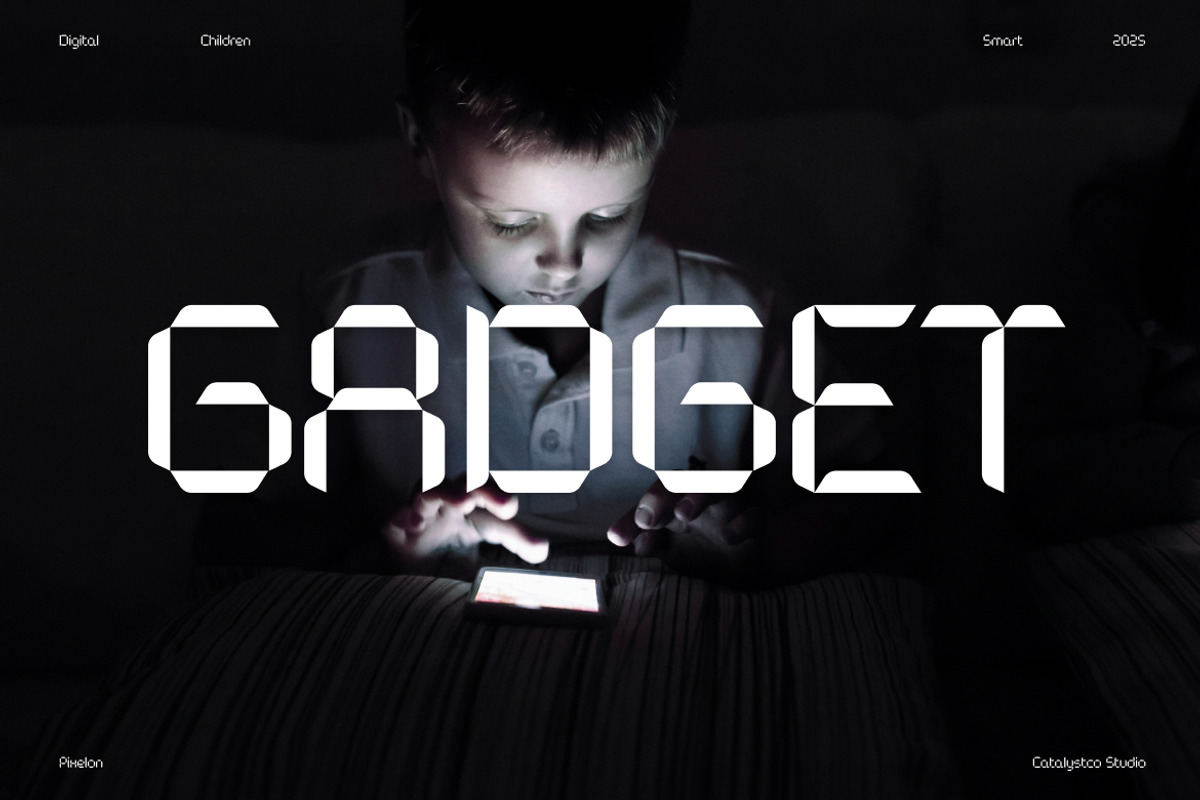 Pixelon Creative Font, a Script Font by Catalystco Studio (Photo 5 of 7)